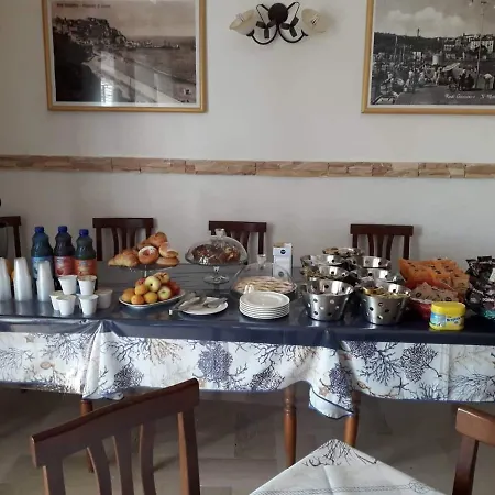 La Scogliera فندق