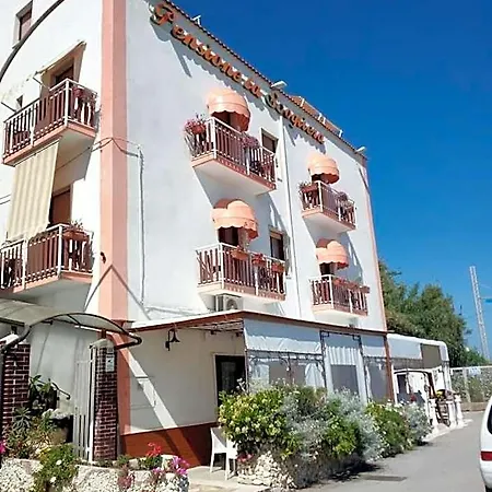 La Scogliera Hotel Rodi Garganico